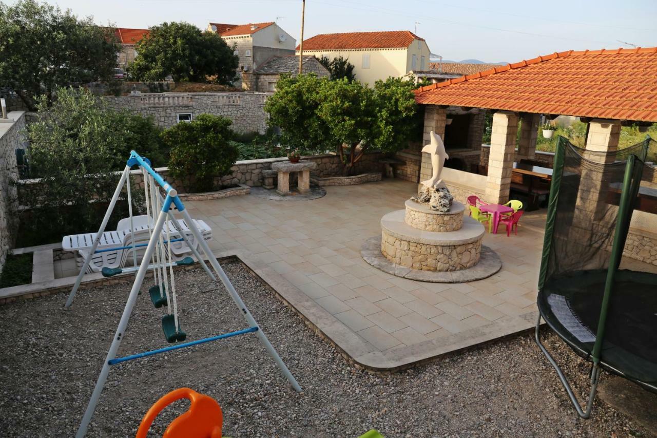 Apartments Katica Лумбарда Екстериор снимка