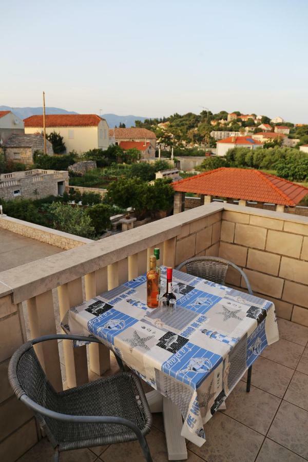 Apartments Katica Лумбарда Екстериор снимка